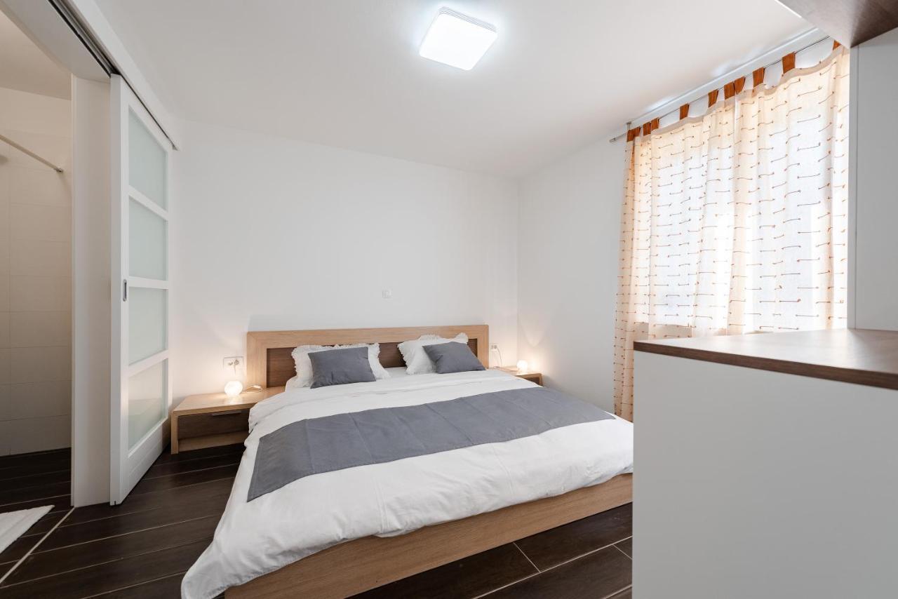 Villa Charm Tkon Dış mekan fotoğraf